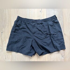 Columbia nylon black hiking shorts - size XL